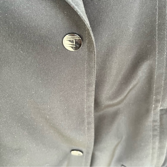 Ladies lightweight trench/raincoat. size medium - Picture 7 of 15